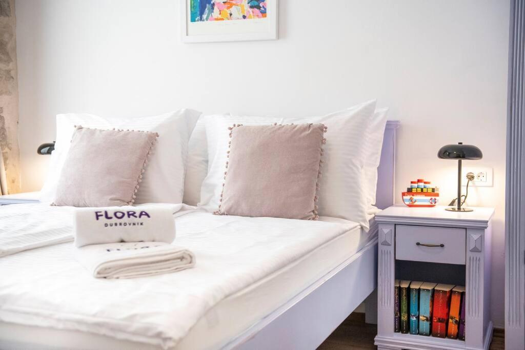 Flora-heartbeat Old Three Bedrooms